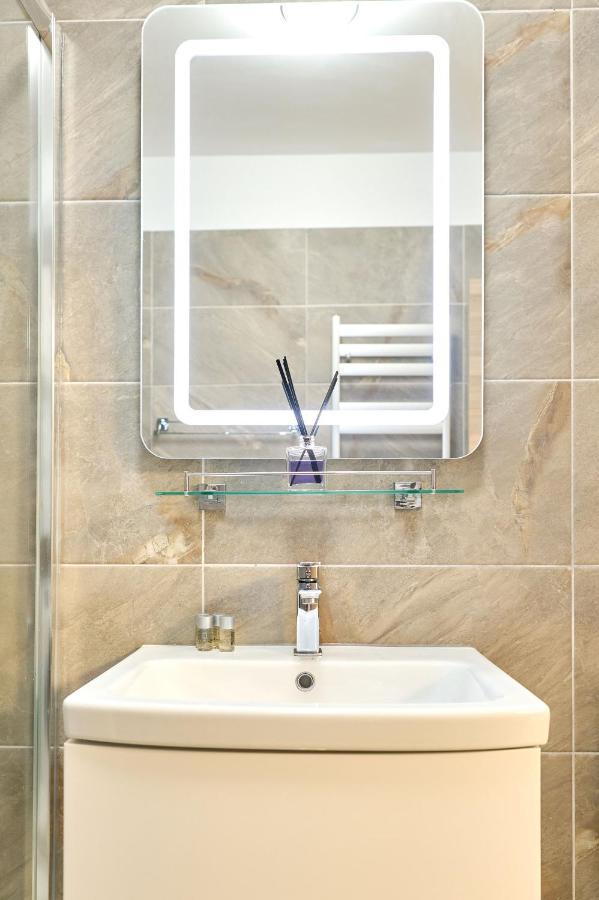 Sunset View Apartment- Pools Apartment Mamaia