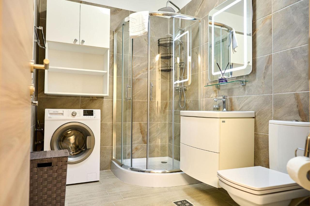 Sunset View Apartment- Pools Apartment *