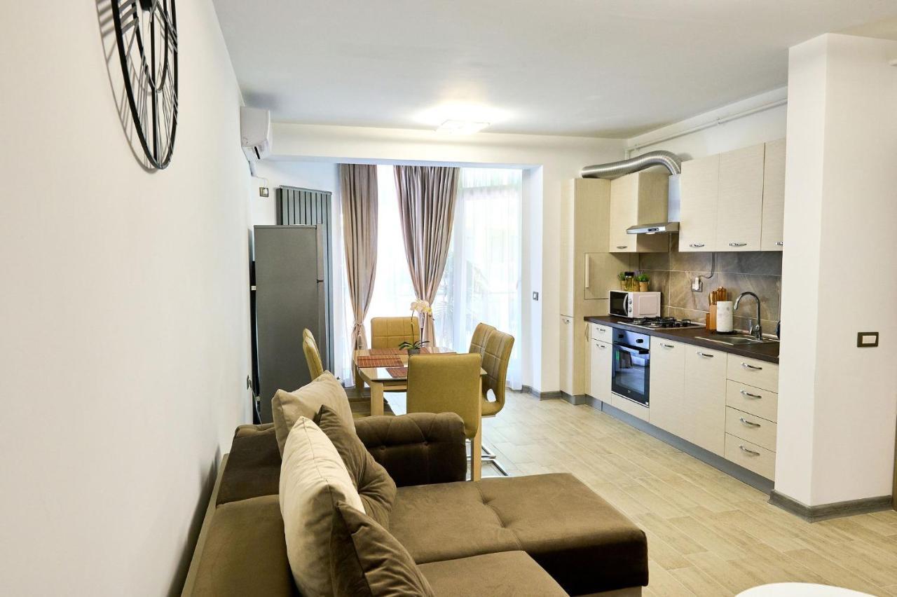 Apartment Sunset View Apartment- Pools Mamaia